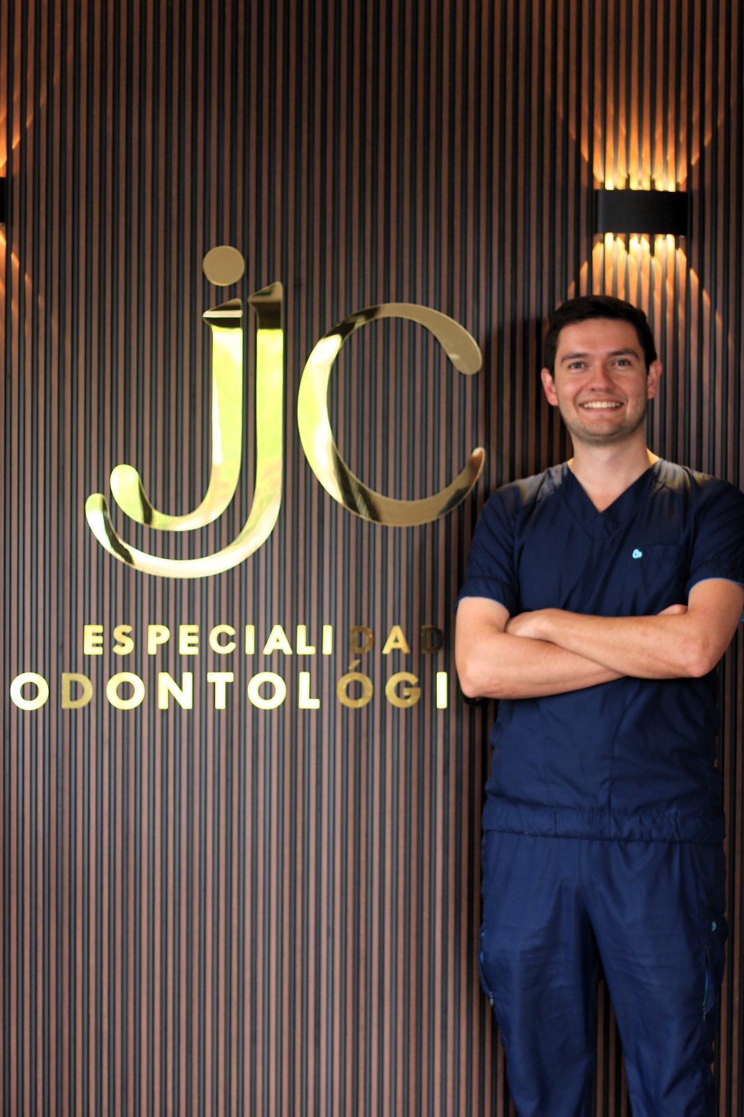 Dr. Eduardo Navas Barrantes